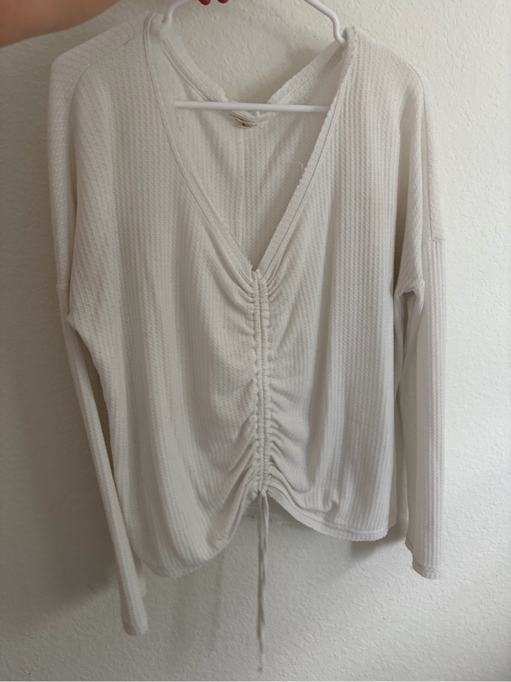 Aeropostale white long sleeve shirt